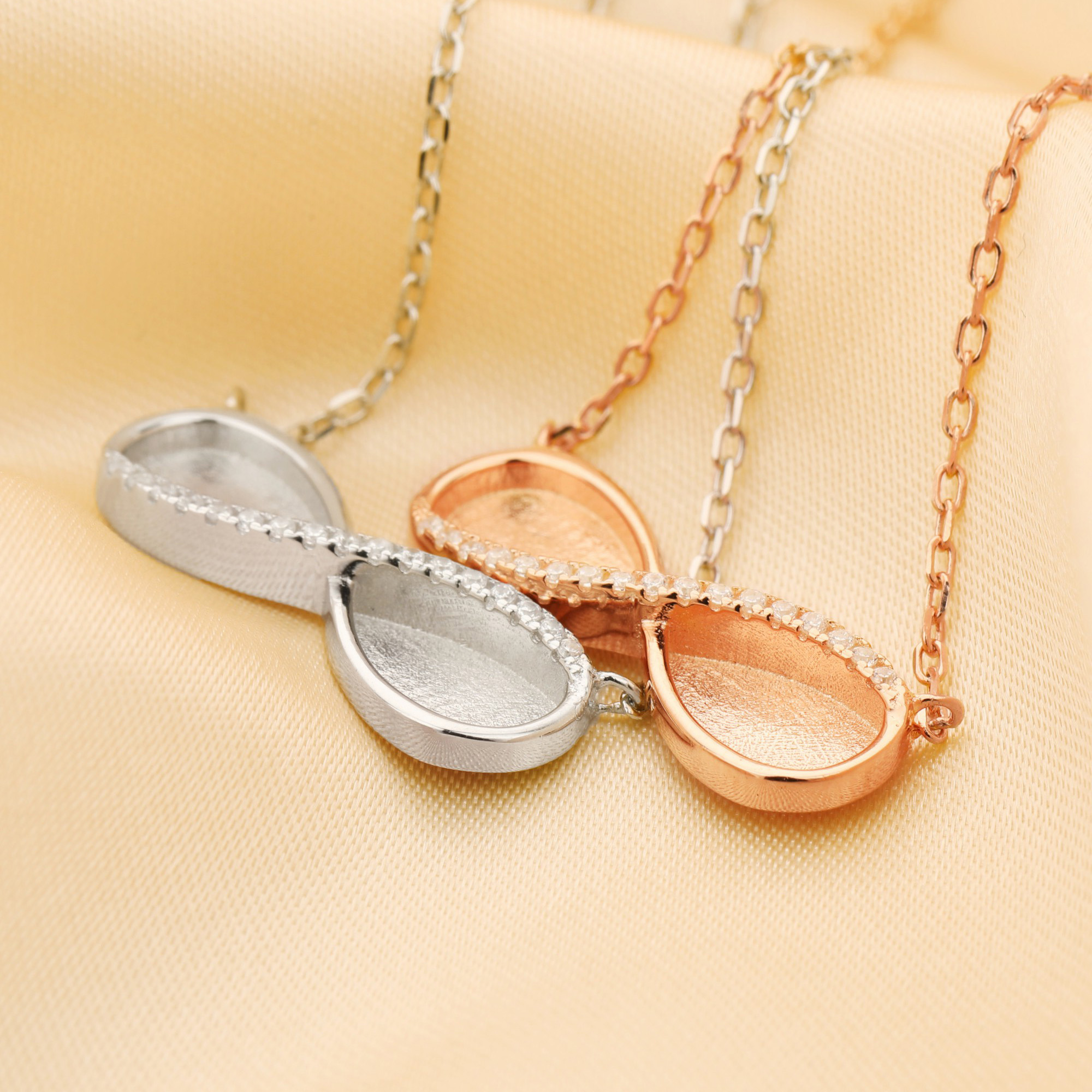 Keepsake Mother Milk Resin Inf - огляд і ціна Bezels Set Pendant