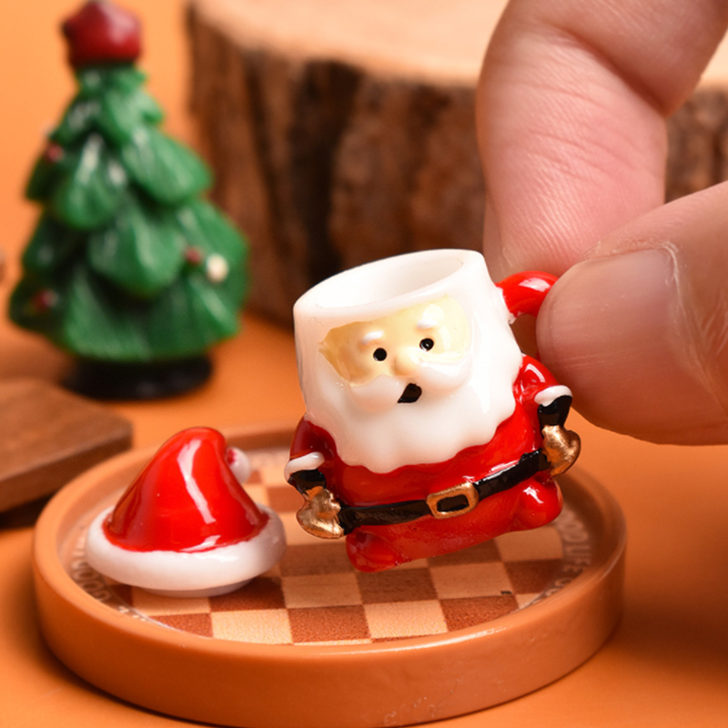 Mini Santa Teacup Ornament - R - огляд і ціна Crafting Resin