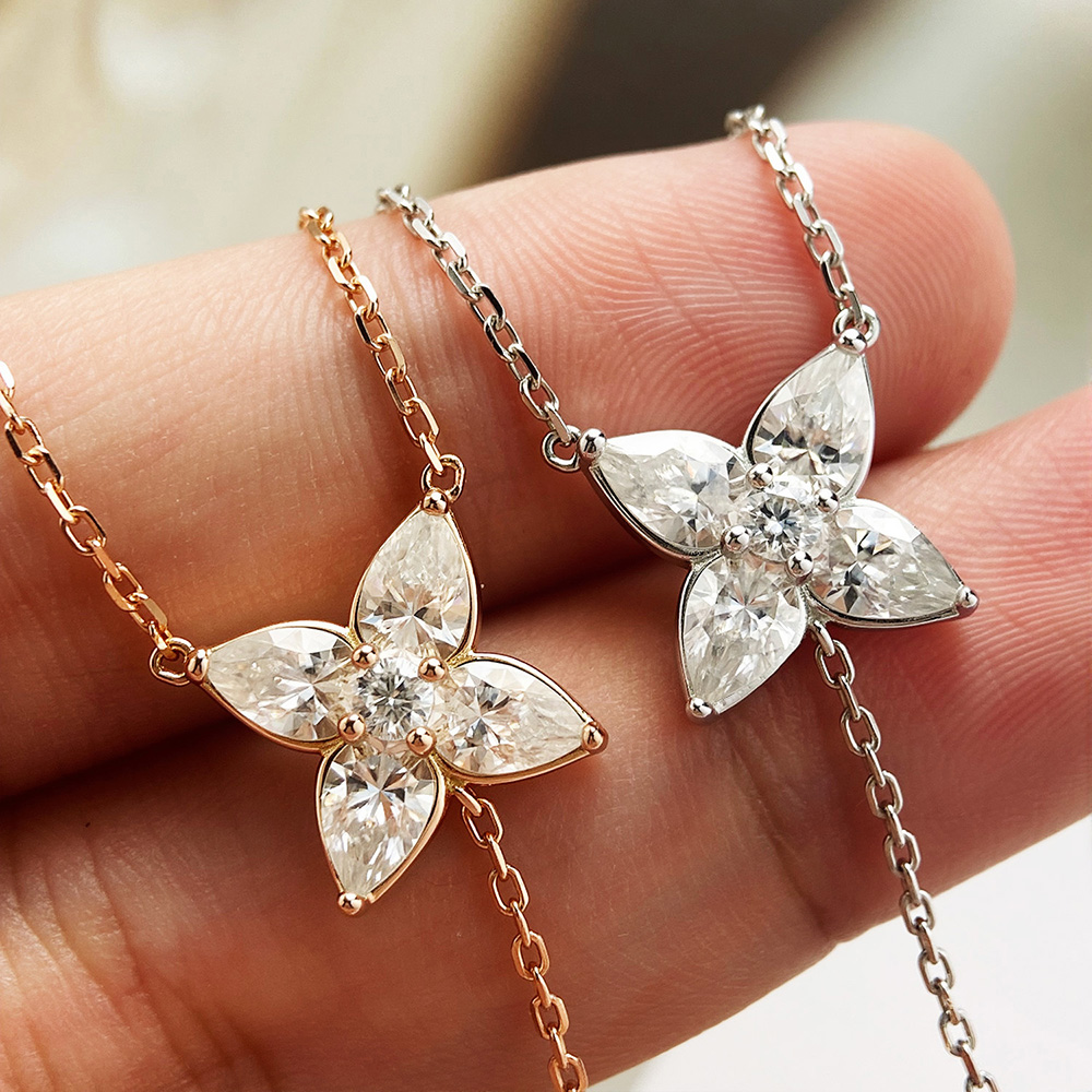 Bezel Set All Moissanite Penda - огляд і ціна Bezels Set Pendant
