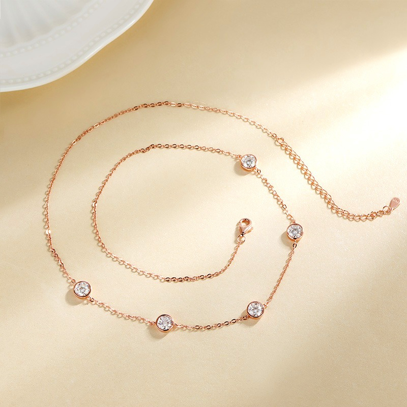 GRA Certified 5mm Moissanite N - огляд і ціна Bezels Set Pendant